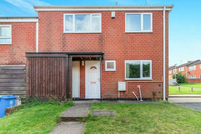 3 Bedroom Semi-Detached House To Rent In Heanor Walk, Mansfield, NG18