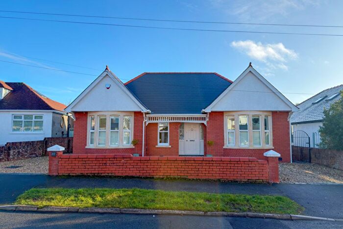 4 Bedroom Detached Bungalow For Sale In Augusta Crescent, Penarth, CF64