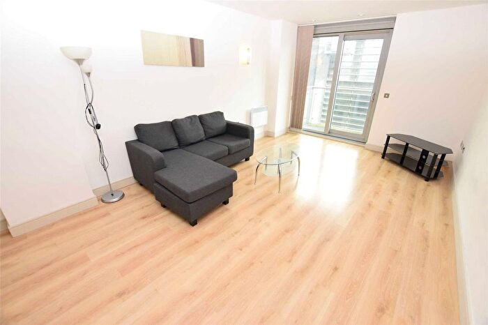 2 Bedroom Flat To Rent In Great Northern Tower, Watson Street, Greater Manchester, M3