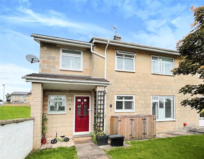 4 Bedroom Semi Detached House To Rent In Church Acre, Bradford On Avon, BA15