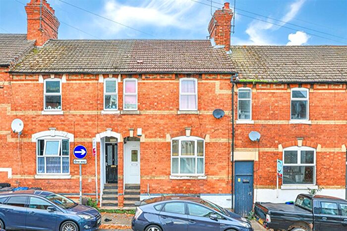 3 Bedroom Terraced House For Sale In Mill Road, Kettering, NN16