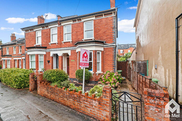 3 Bedroom Semi Detached House For Sale In Langdon Road, Cheltenham, GL53