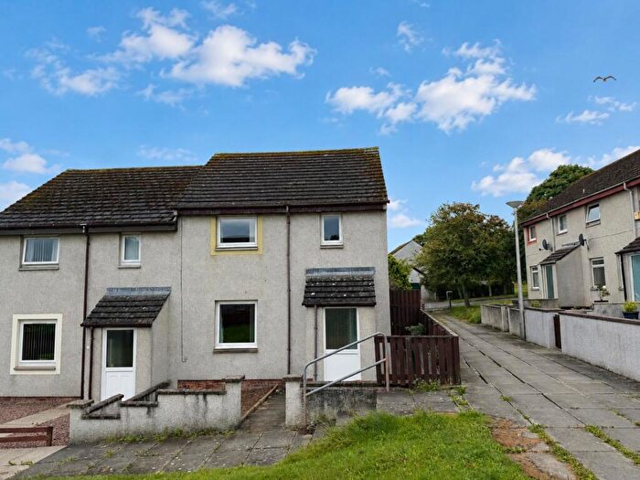 3 Bedroom Semi-Detached House To Rent In Suilven Way, Kinmylies, Inverness, IV3
