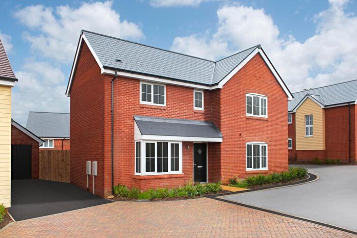 4 Bedroom Detached House For Sale In Thaxted Road Saffron Walden, CB10