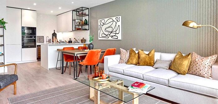 2 Bedroom Flat To Rent In Waterview House, Grand Union, Wembley, HA0