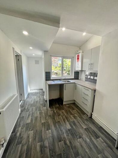 3 Bedroom Terraced House To Rent In Tynybedw Street, Treorchy, CF42