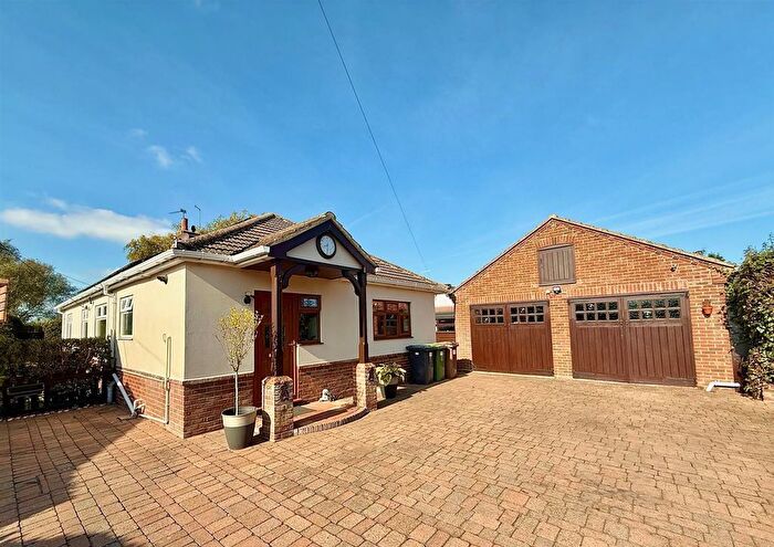 3 Bedroom Detached Bungalow For Sale In Yarmouth Road, Caister-On-Sea, NR30