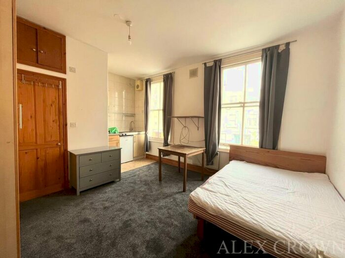 Studio To Rent In Benwell Road, Holloway, N7