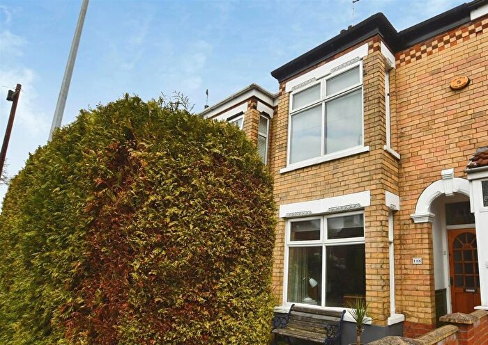 3 Bedroom Terraced House For Sale In Westcott Street, Hull, HU8