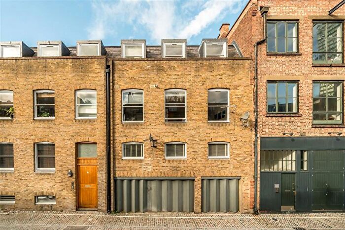 2 Bedroom Flat For Sale In Grafton Mews, Fitzrovia, W1T