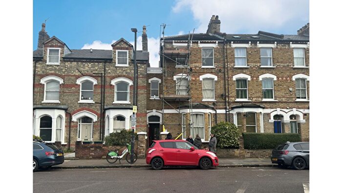 4 Bedroom Property For Sale In Woodstock Road, Finsbury Park, London, N4