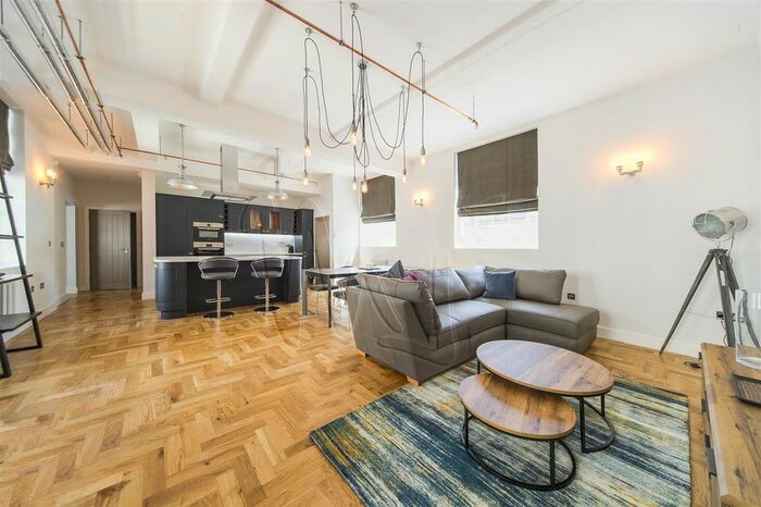 2 Bedroom Flat To Rent In Great Charles Street Queensway, Birmingham, B3