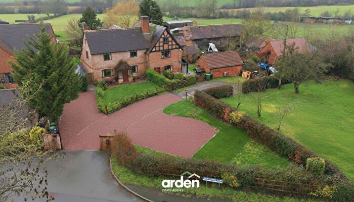 3 Bedroom Semi-Detached House For Sale In Crumpfields Lane, Redditch, B97