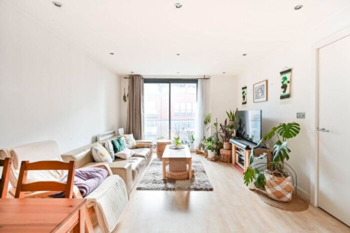 1 Bedroom Flat To Rent In London Road, Kingston, Kingston Upon Thames, KT2