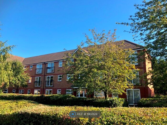 2 Bedroom Flat To Rent In Blackthorn Close, Cambridge, CB4