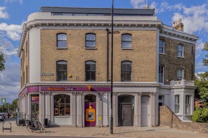 1 Bedroom Flat To Rent In Upper Richmond Road, London, SW15