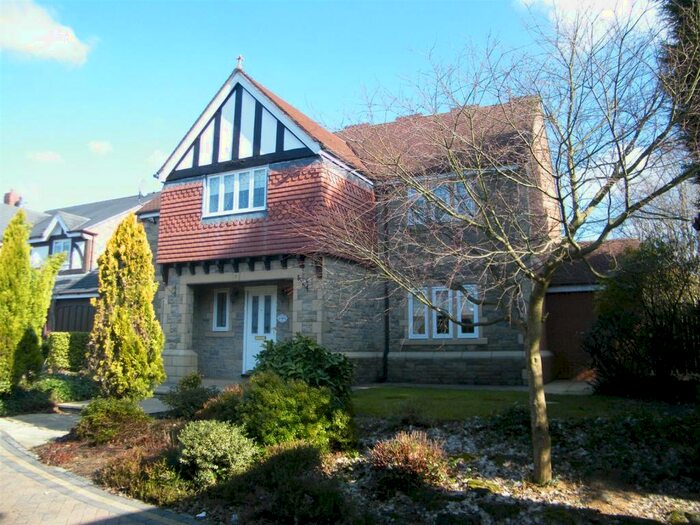 5 Bedroom House To Rent In Waterslea Drive, Heaton, BL1