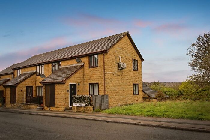 2 Bedroom Flat For Sale In Town Street, Rodley, Leeds, LS13