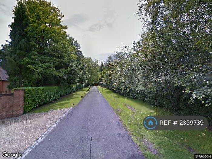 Studio To Rent In Pyle Hill, Woking, GU22