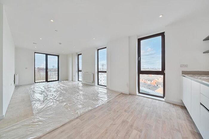 1 Bedroom Flat To Rent In Silwood Street, London, SE16