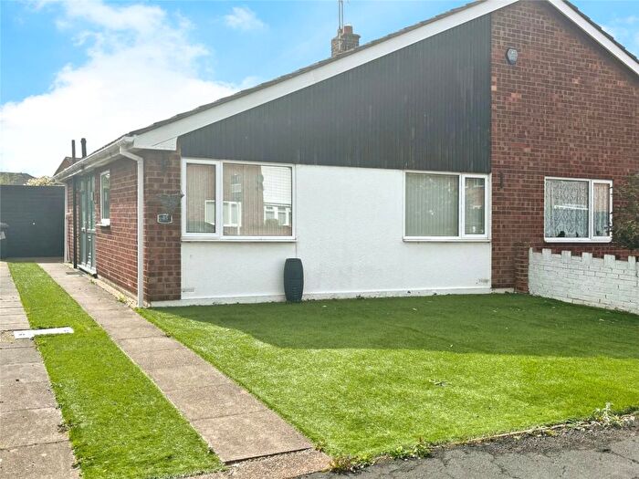 3 Bedroom Bungalow For Sale In Oakwood Drive, Armthorpe, Doncaster, South Yorkshire, DN3