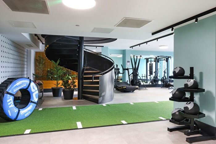 1 Bedroom Flat To Rent In Thames Quarter, Reading, RG1