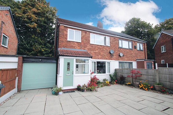 3 Bedroom Semi Detached House For Sale In Harden Drive, Bolton, BL2