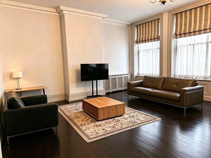2 Bedroom Flat To Rent In Crutched Friars, Fenchurch Street, EC3N
