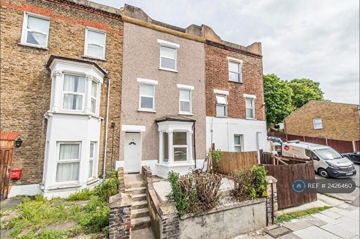4 Bedroom Terraced House To Rent In Brookhill Road, London, SE18