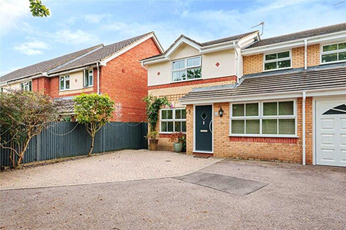 3 Bedroom Semi-Detached House To Rent In Radleigh Gardens, Totton, Southampton, Hampshire, SO40