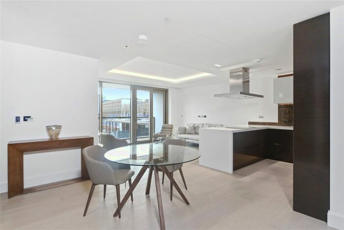 2 Bedroom Flat To Rent In Warwick Lane, London, W14