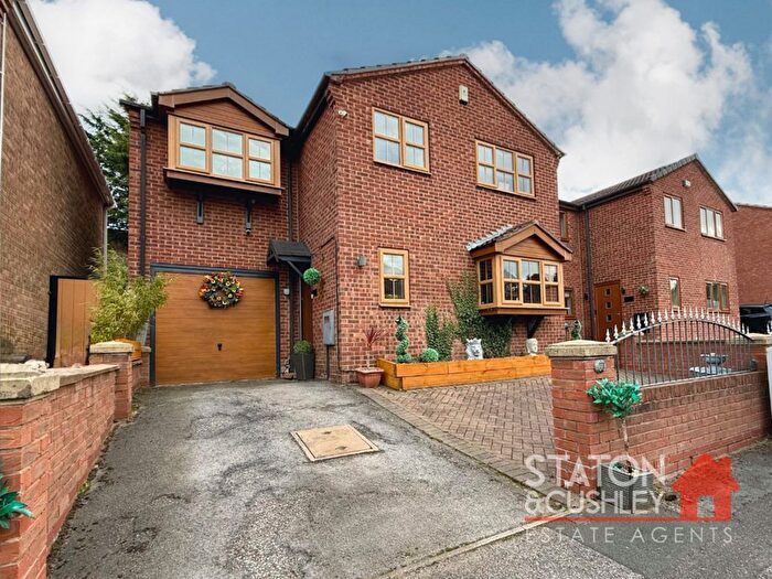 4 Bedroom Detached House For Sale In Little Hollies, Forest Town, NG19