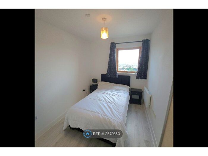 2 Bedroom Flat To Rent In Argyle Street, Glasgow, G2