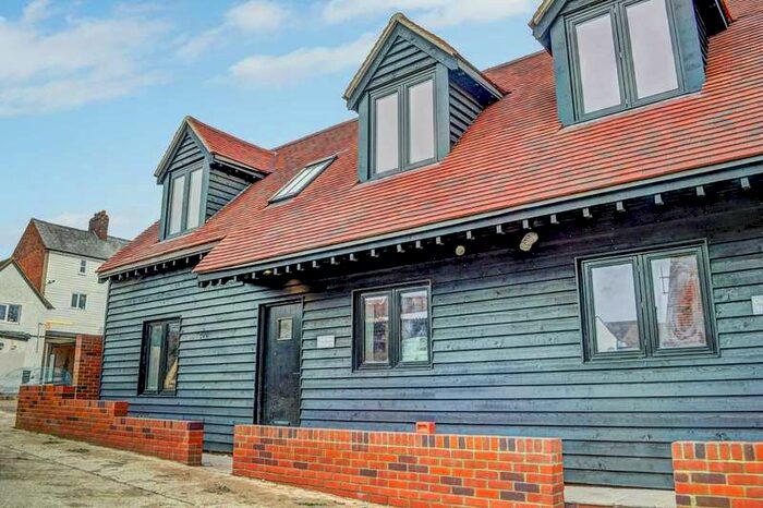 2 Bedroom Semi-Detached House To Rent In High Street, Princes Risborough, HP27