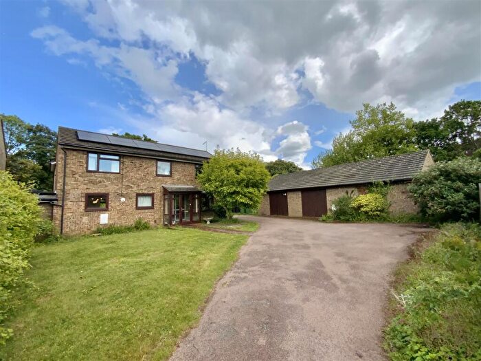 4 Bedroom Detached House For Sale In Breton, Stony Stratford, Milton Keynes, MK11