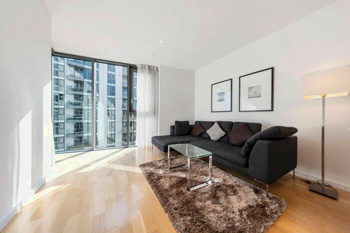 2 Bedroom Flat To Rent In Eastfields Avenue, Wandsworth, London, SW18