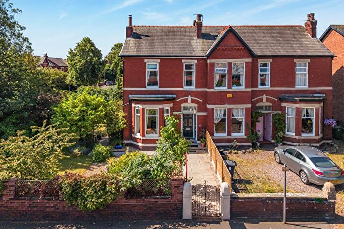 4 Bedroom Semi Detached House For Sale In Forest Road, Southport, Merseyside, PR8