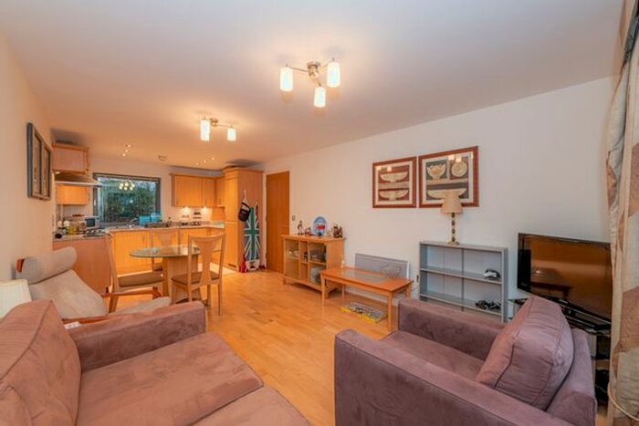 2 Bedroom Flat To Rent In Horsley Court, Montaigne Close, Westminster, London, SW1P