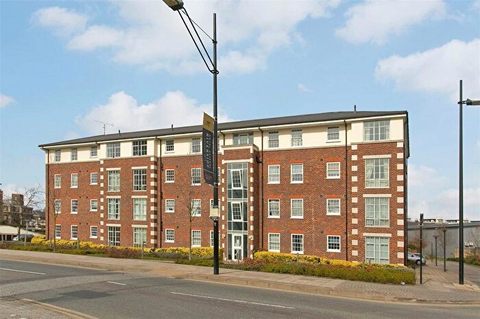 2 Bedroom Flat For Sale In Cornwallis Road, Woolwich, London, SE18