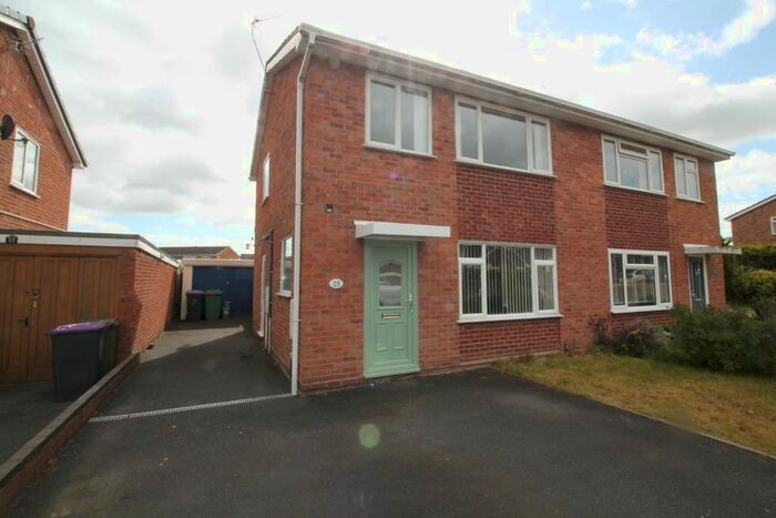 3 Bedroom Semi-Detached House To Rent In Ford Road, Newport, TF10