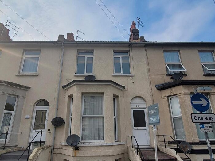 1 Bedroom Flat To Rent In Langney Road, Eastbourne, BN21