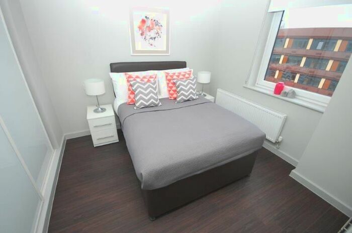 2 Bedroom Flat To Rent In Trafford House, Cherrydown East, Basildon, SS16