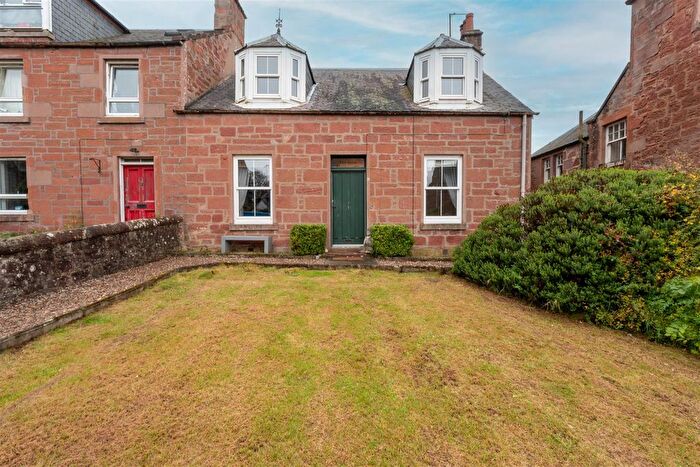 4 Bedroom Semi-Detached House For Sale In Roods, Kirriemuir, DD8