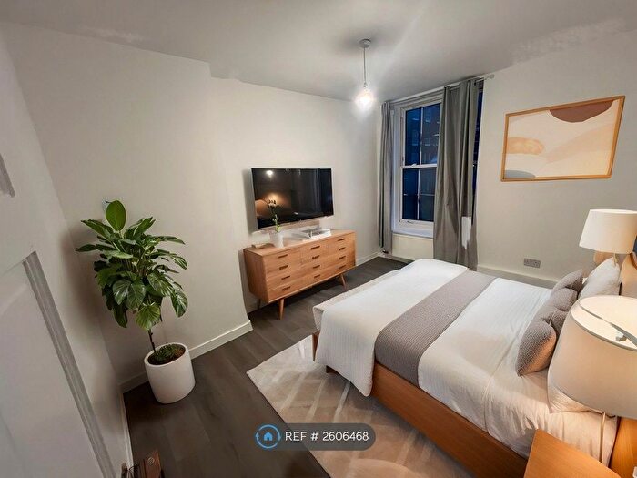 3 Bedroom Flat To Rent In Cranbrook House, London, E5