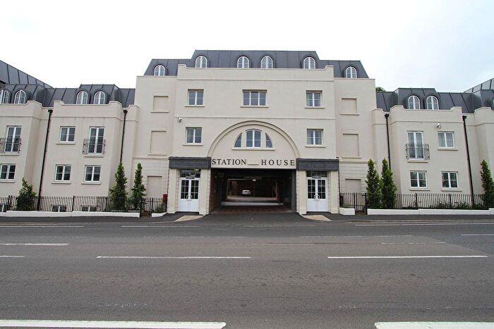 5 Bedroom Apartment To Rent In , Station House, Old Warwick Road, Leamington Spa, G44