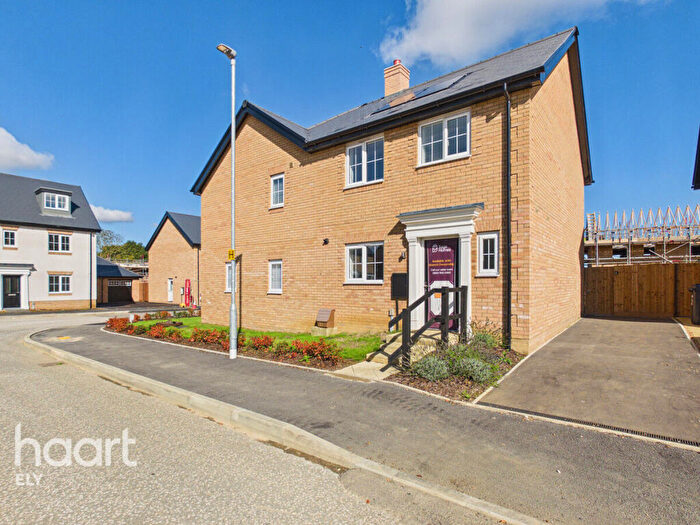 3 Bedroom Semi-Detached House For Sale In Nightshade Garden, Ely, CB6