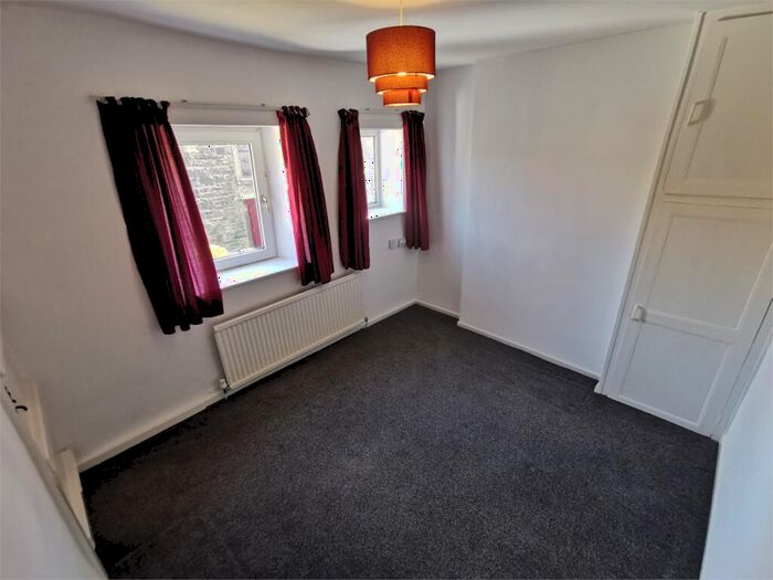 2 Bedroom Cottage To Rent In Bolton Road North, Ramsbottom, Bury, BL0