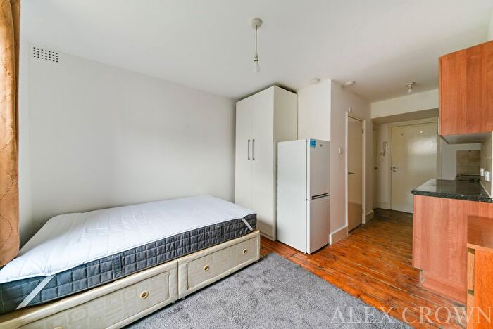 Studio To Rent In Upper Tollington Park, London, N4