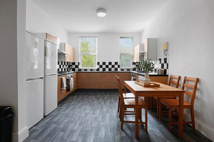 10 Bedroom Flat To Rent In Burns Street, Arboretum, Nottingham, NG7