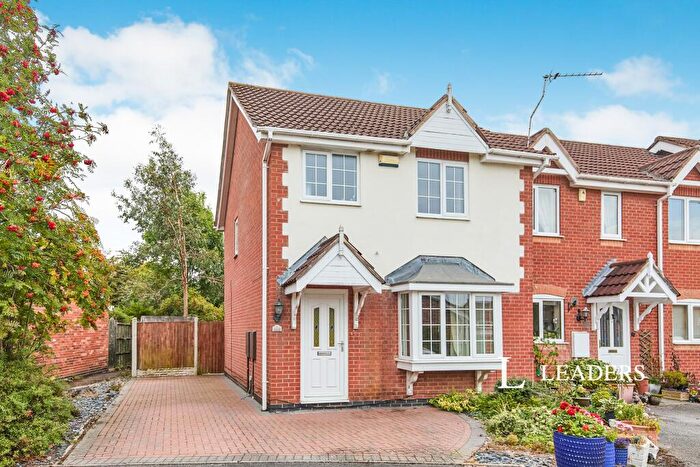 3 Bedroom Semi-Detached House To Rent In Little Woodbury Drive, Littleover, DE23